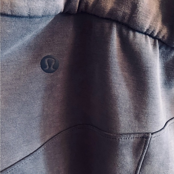 Lululemon Athletica Women’s Navy Joggers - SZ 12 - Picture 4 of 8